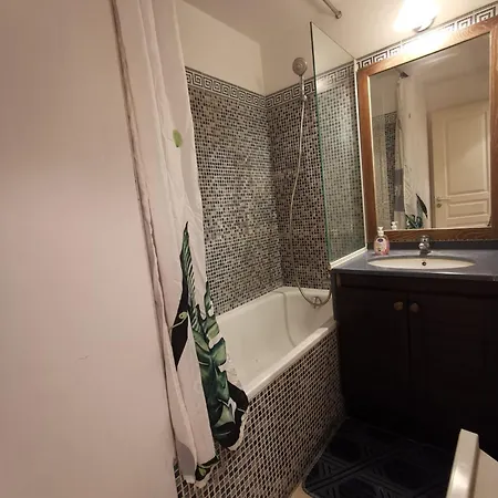 Riviera - Balcony - 2min To - Ac - Wifi - Pool Appartement Cannes