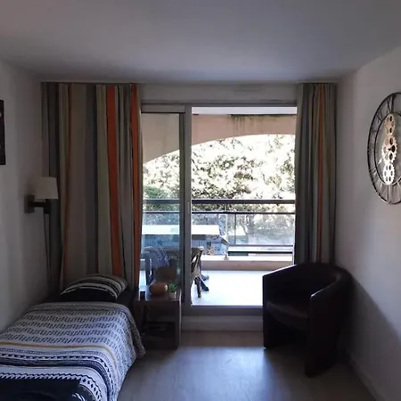 شقة A&h Homes - - Near Train Station كان
