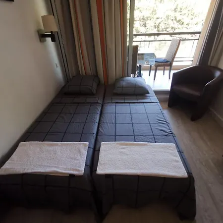 Riviera - Balcony - 2min To - Ac - Wifi - Pool