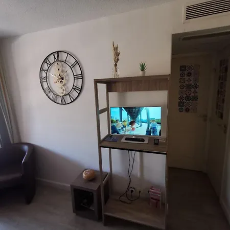 A&h Homes - - Near Train Station شقة كان