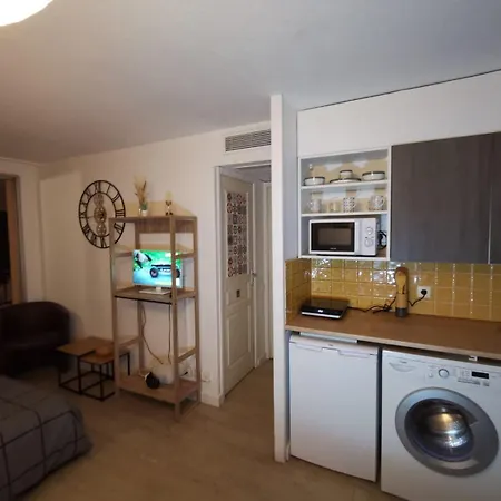 Riviera - Balcony - 2min To - Ac - Wifi - Pool Appartement Cannes