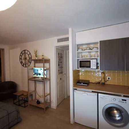 Riviera - Balcony - 2min To - Ac - Wifi - Pool *